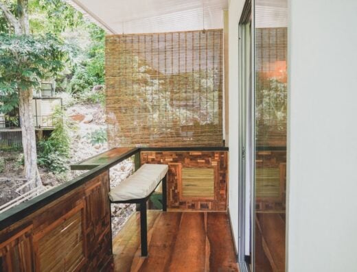 Pura Vida Surf with Balcony