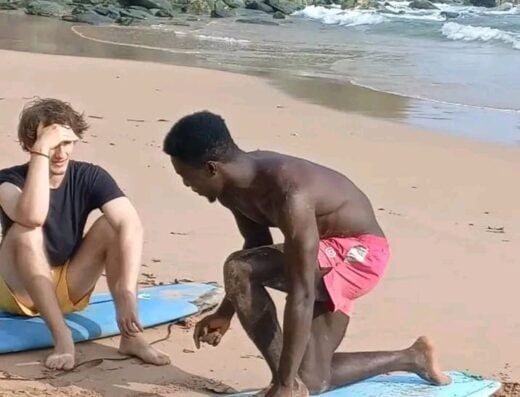 Desmond Surf School – Lessons for All Levels