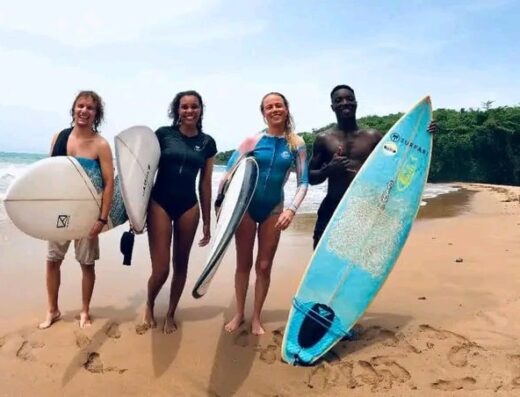 Desmond Surf School – Lessons for All Levels
