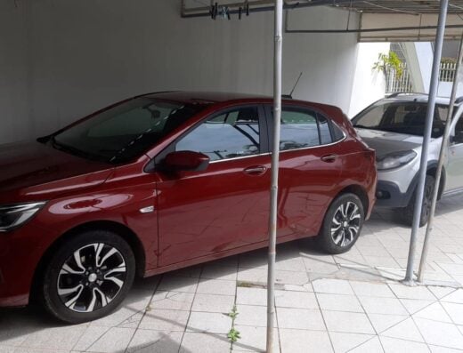 SURF GUIDE WITH CAR