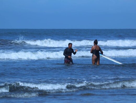 Local Surf Guide Coach