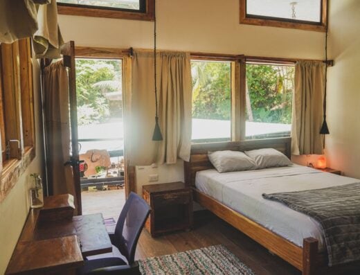 Surf Pura Vida Studio (Room: Cutback -1-)