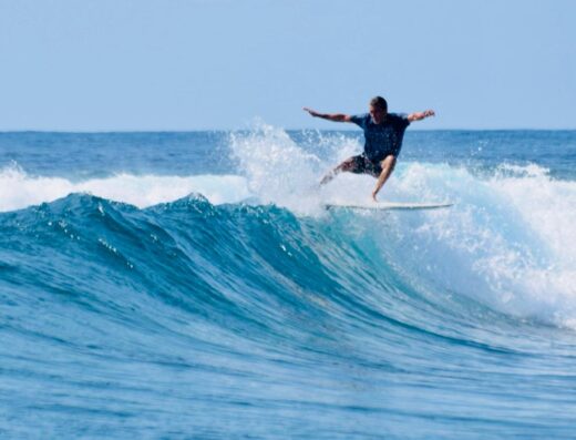 Finimas Residence Surf camp Maldives