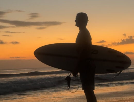 Jacó Surf & Stay: 4-Day Costa Rica Wave Escape