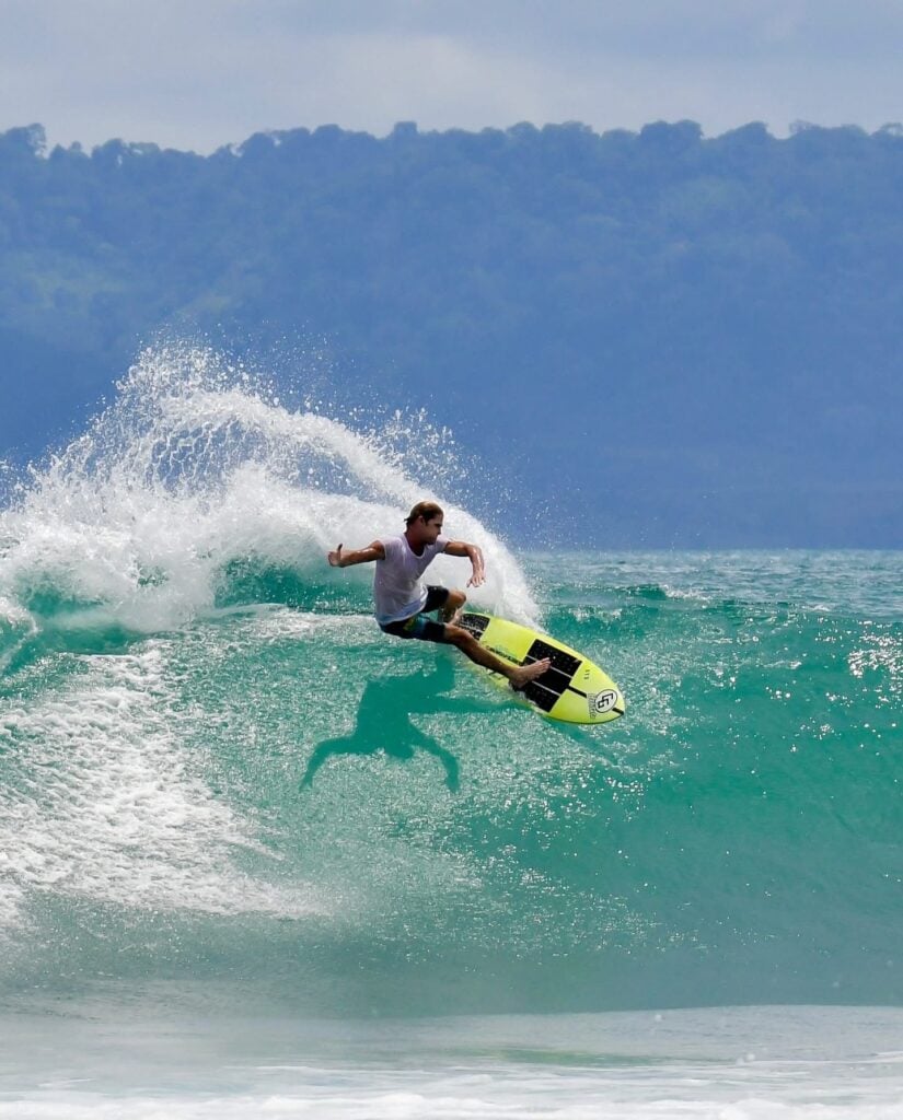 Costa Rica Surf & Adventure Guide