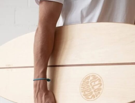 THE SURFER BALANCE BOARD