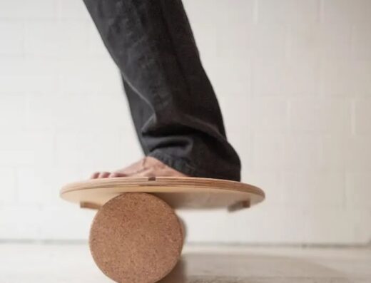 THE SURFER BALANCE BOARD