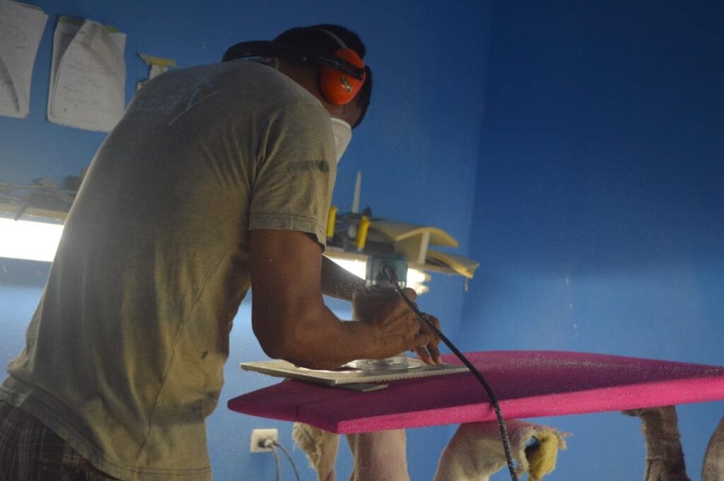 Surfboard Ding Repair | Limón Dos, Tola