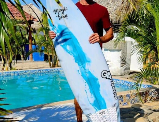 Shortboard Rentals | Limón Dos, Tola